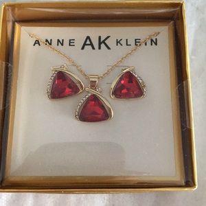 New Anne Klein Ruby Gold & Crystal Necklace Set